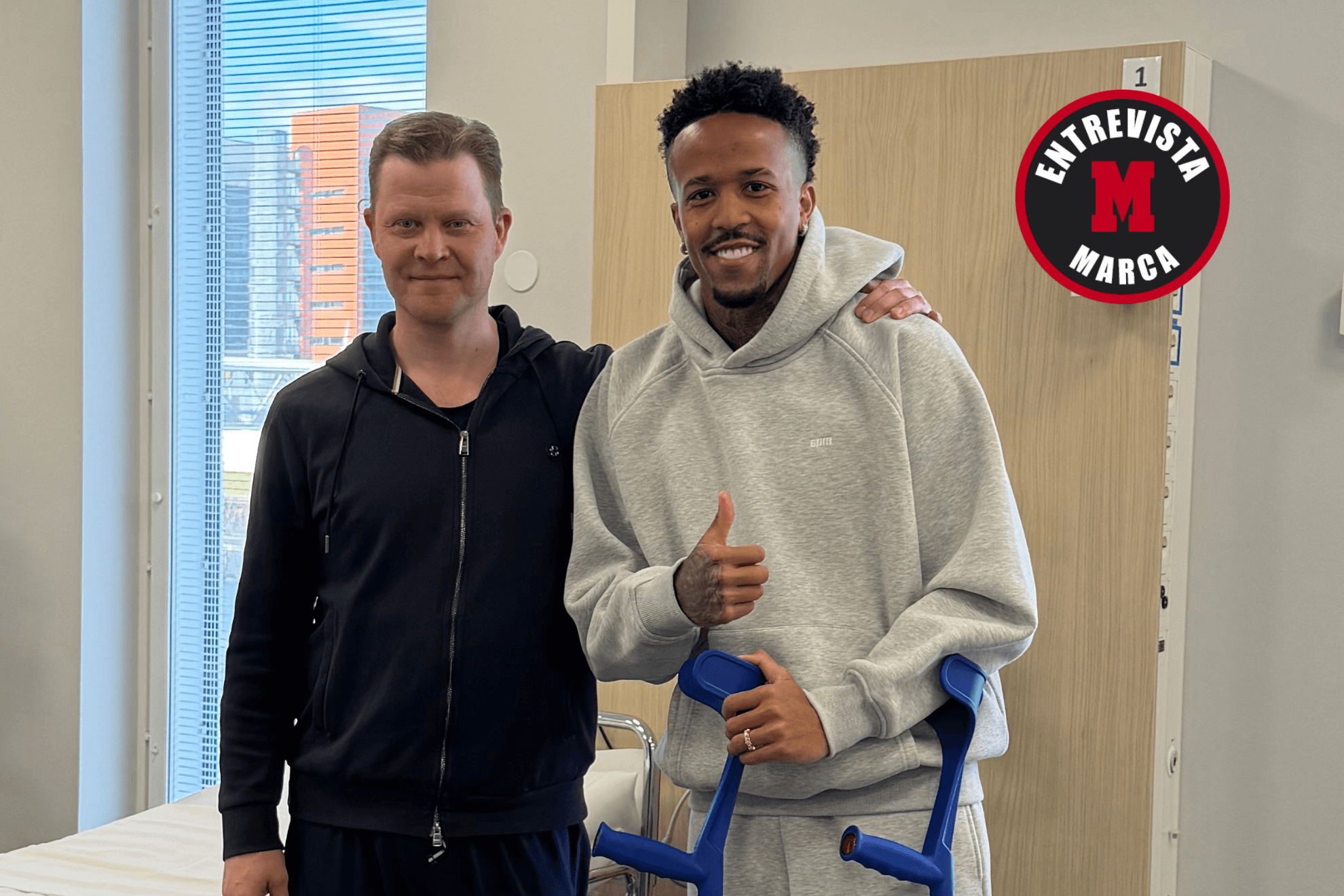 Lasse Lempainen y Militao tras la operación.