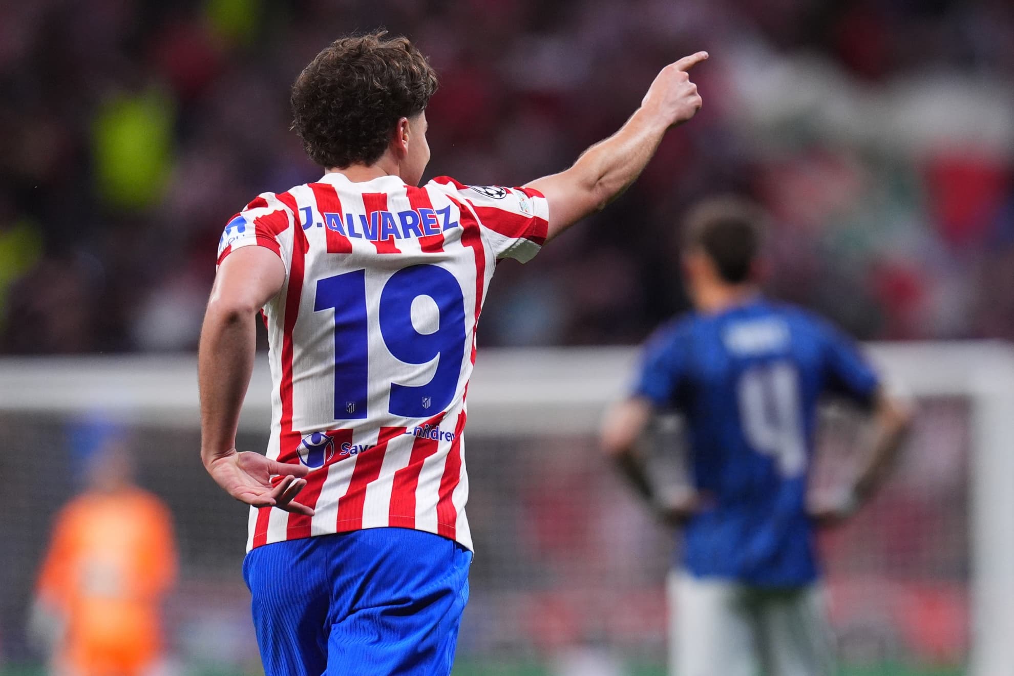 Julián celebrando su gol ante el Arsenal.