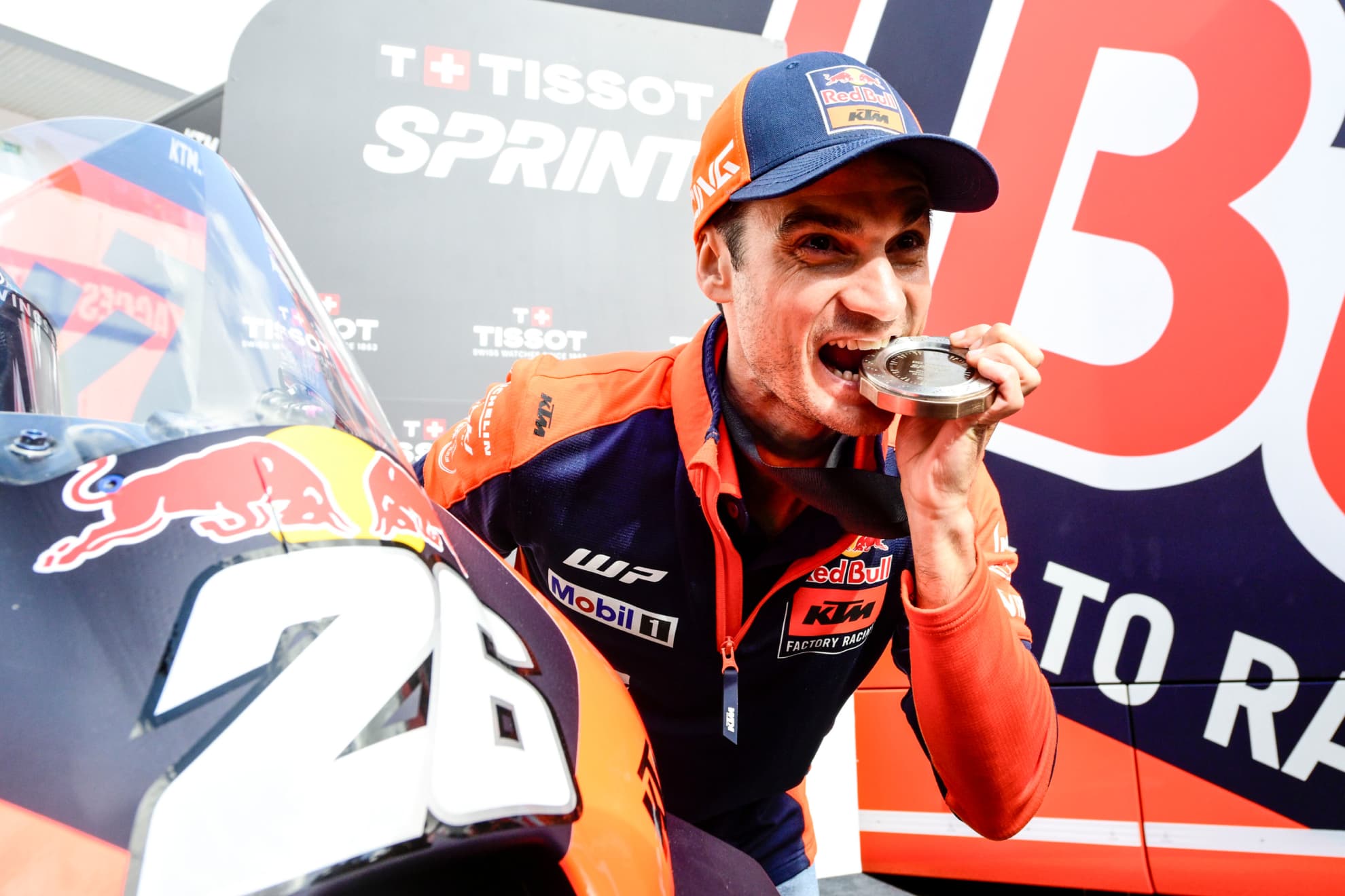 Pedrosa celebra un podio como 'wildcard' con KTM.