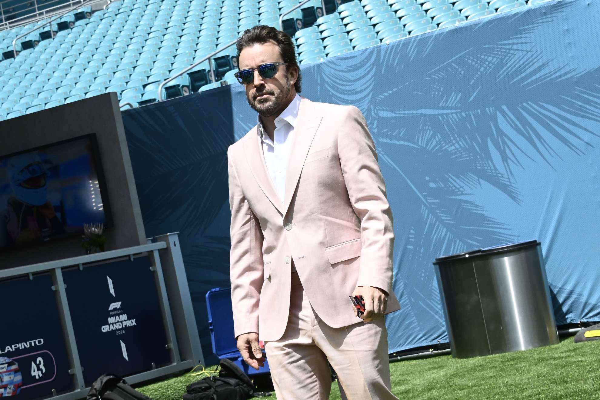 Alonso, entrando en el Hard Rock Stadium de Miami.