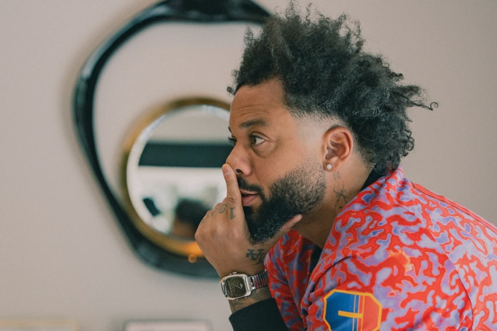 Marcelo, pensativo.