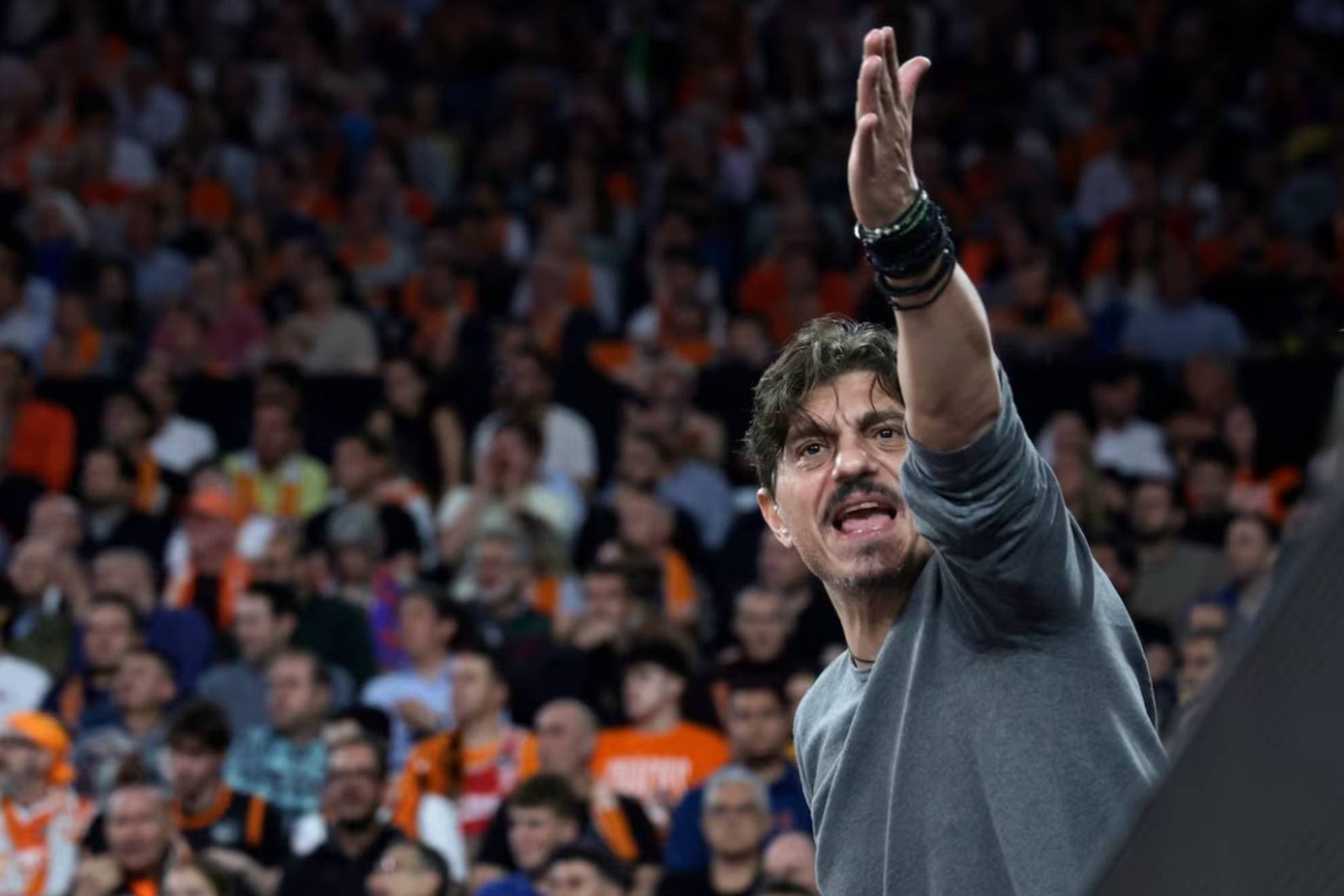 Dimitris Giannakopoulos, dueño del PAO, en el segundo partido ante el Valencia.