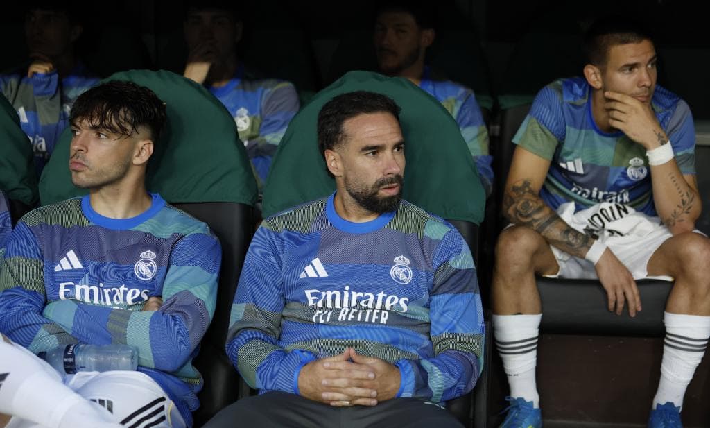 Carvajal en el banquillo de La Cartuja.