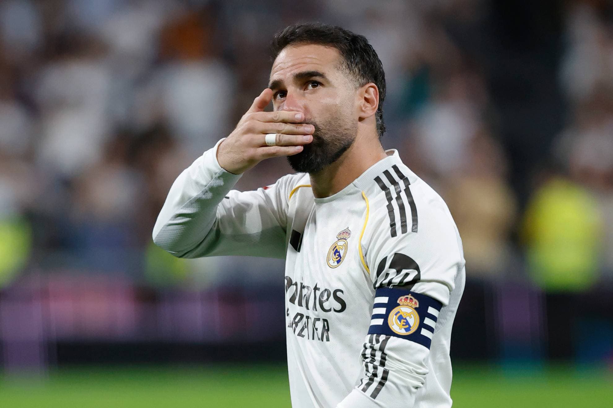Carvajal durante su última capitanía con titularidad en el Real Madrid frente al Girona.