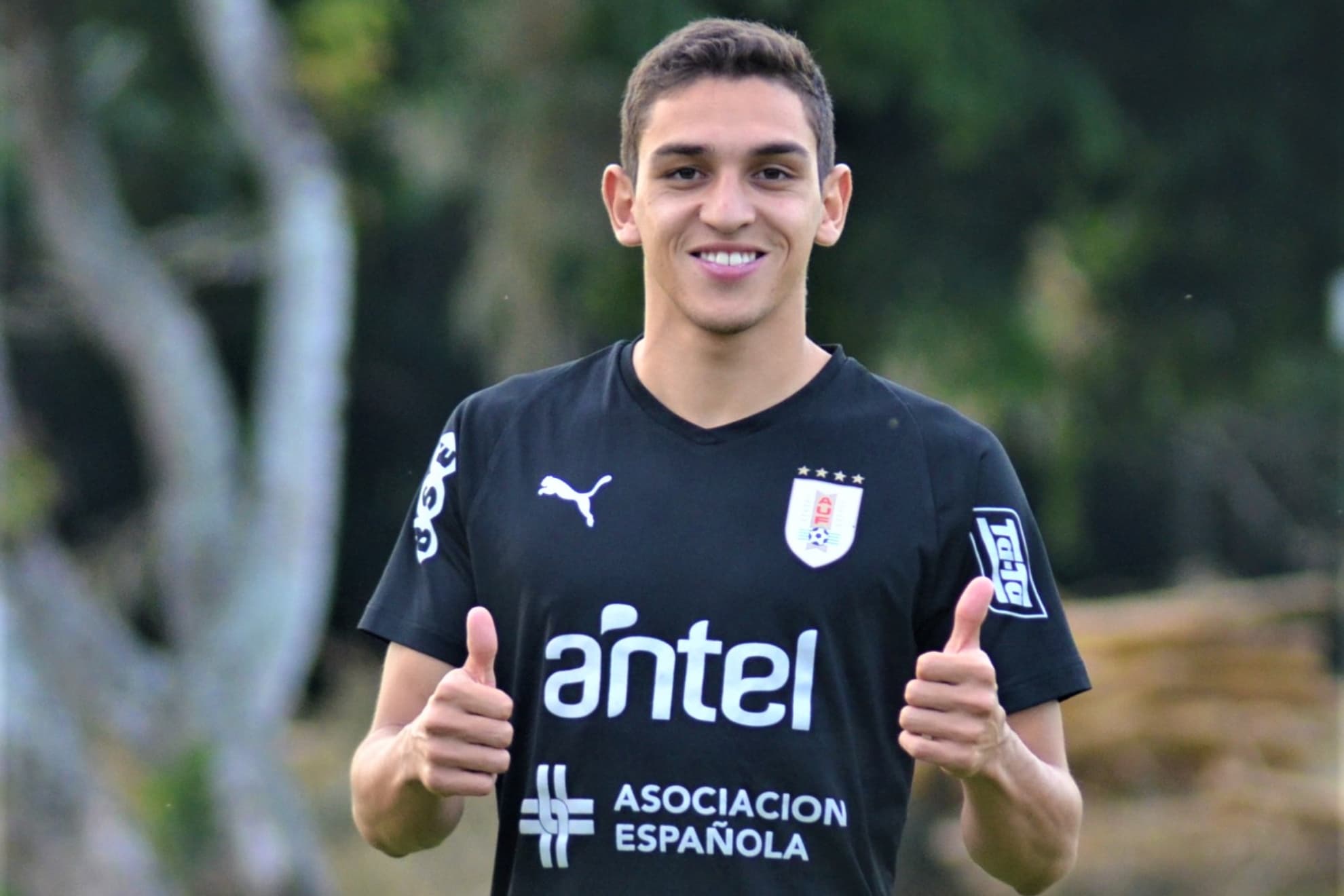 Juan Manuel Sanabria con la Selección uruguaya.