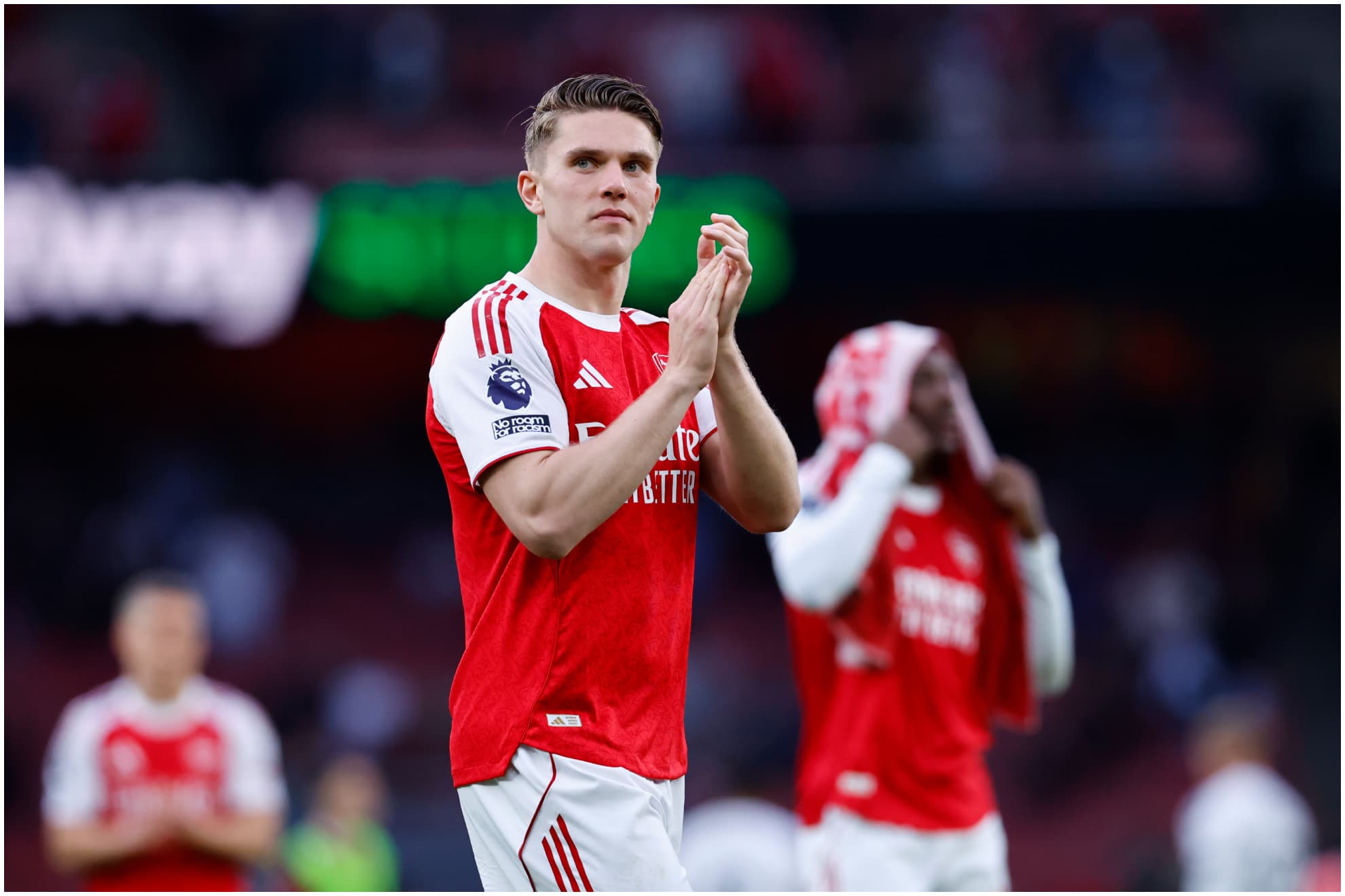 Gyö, aplaudiendo al público el sábado.