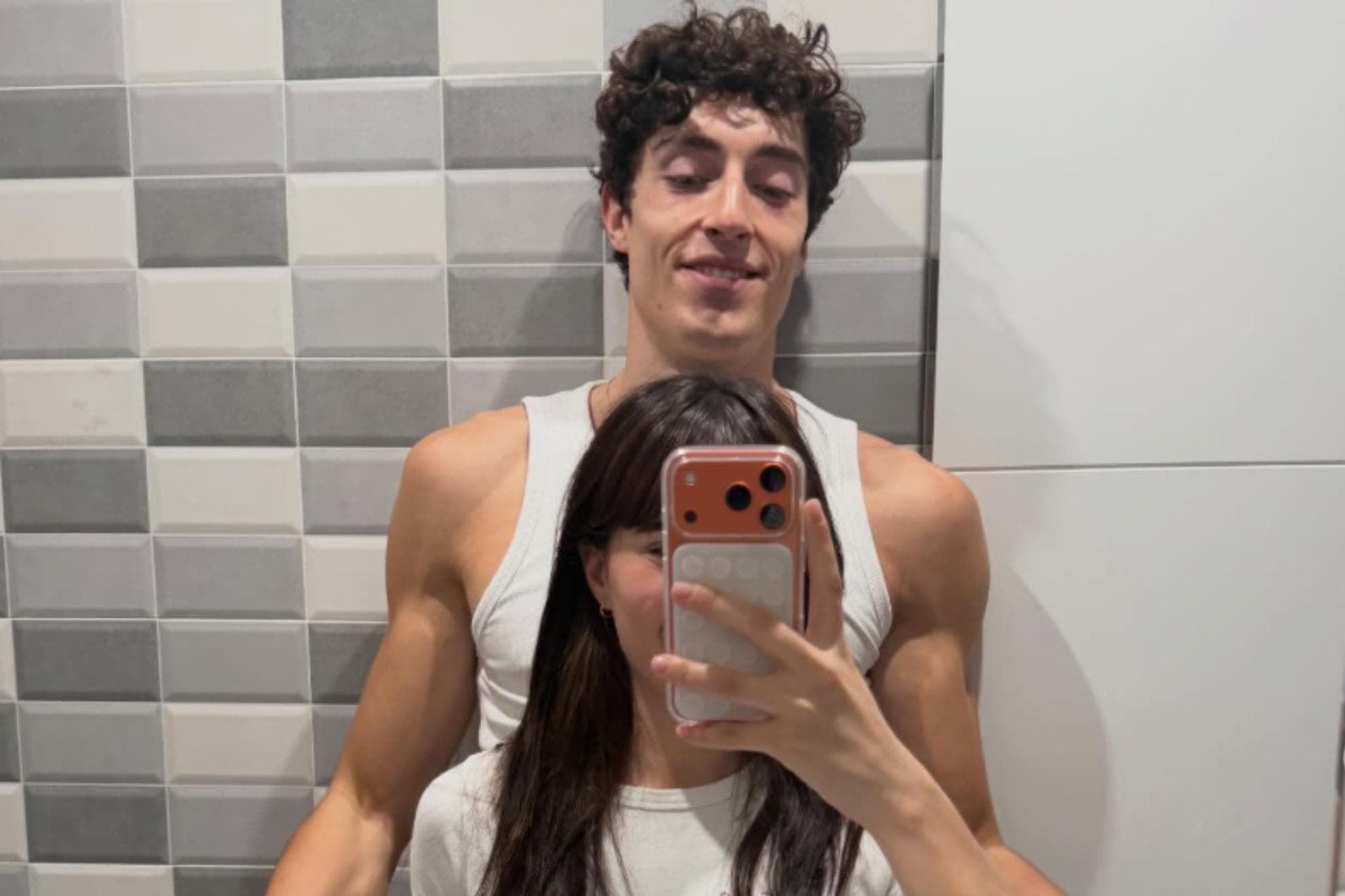 Aitana y Plex, en una de las fotografías que ha publicado la cantante en Instagram.