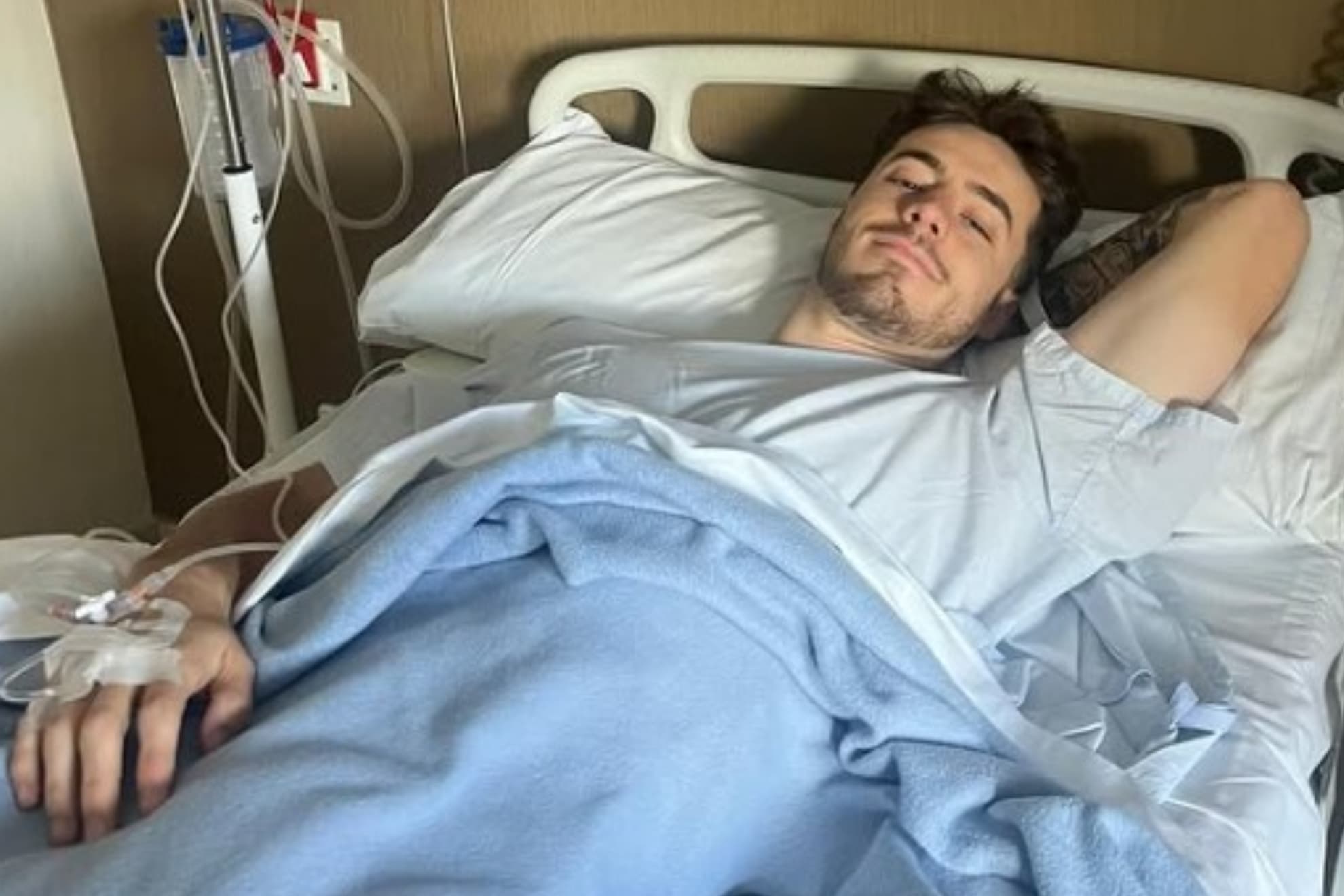 Jaime Calleja, tras ser intervenido de la espalda.