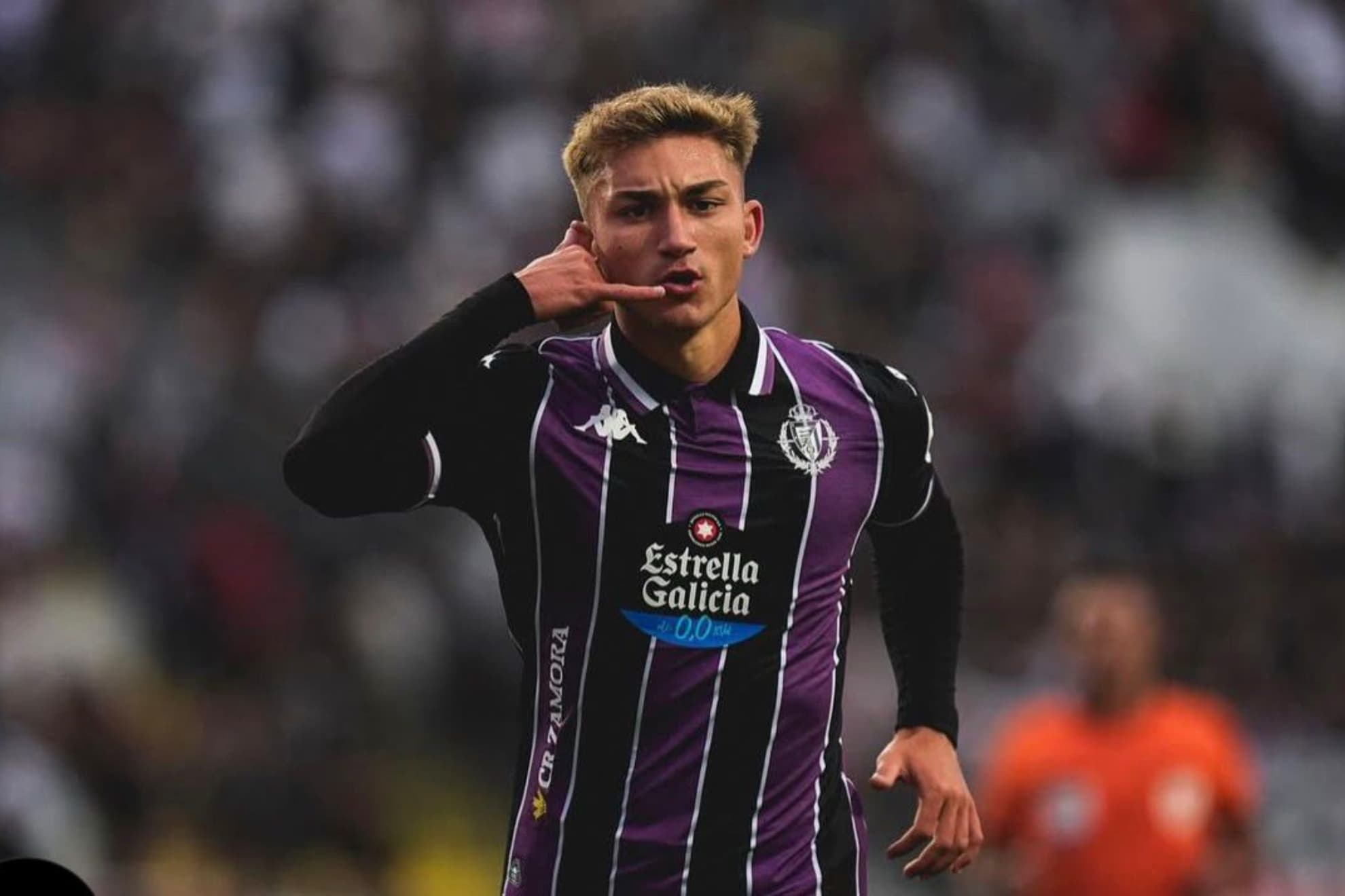 Chuki celebra un gol con el Valladolid.