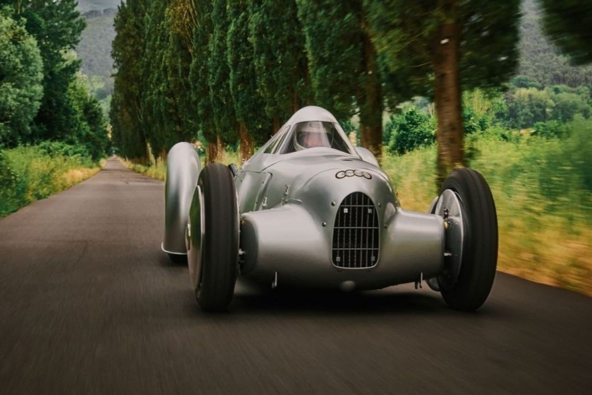 El coche va a rodar por primera vez en público en Goodwood.