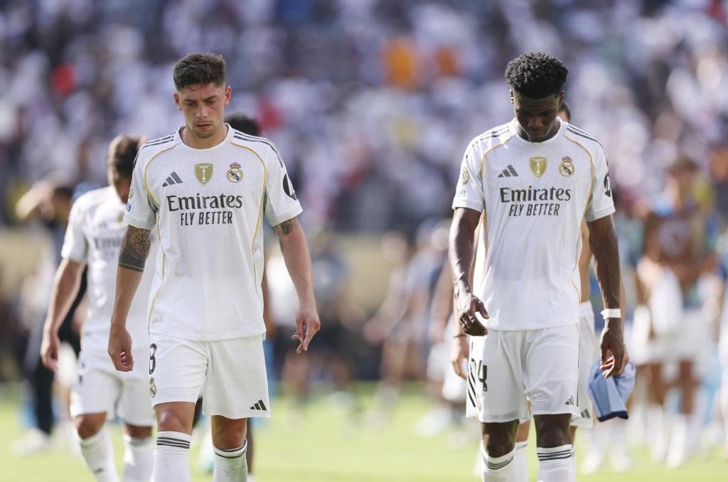 Tchouaméni y Valverde tras un partido con el Madrid.
