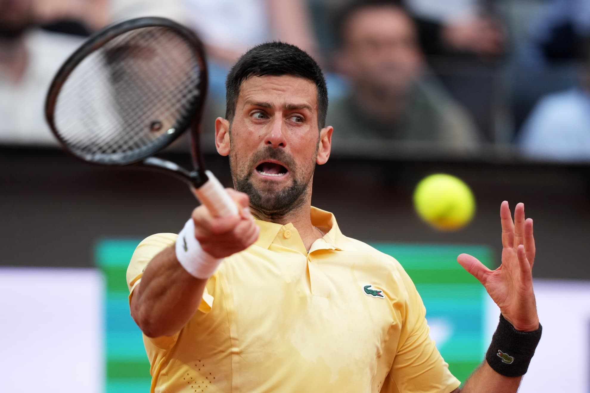 Novak Djokovic durante su partido contra Dino Prizmic en Roma.