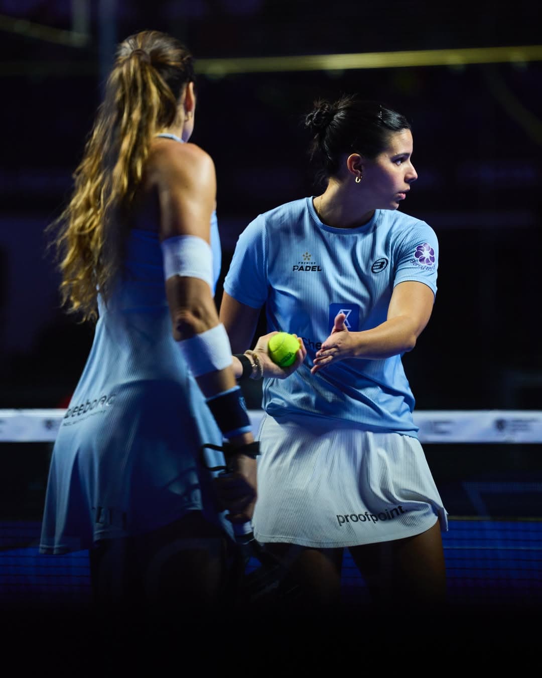 Gemma Triay y Delfi Brea en Asunción.