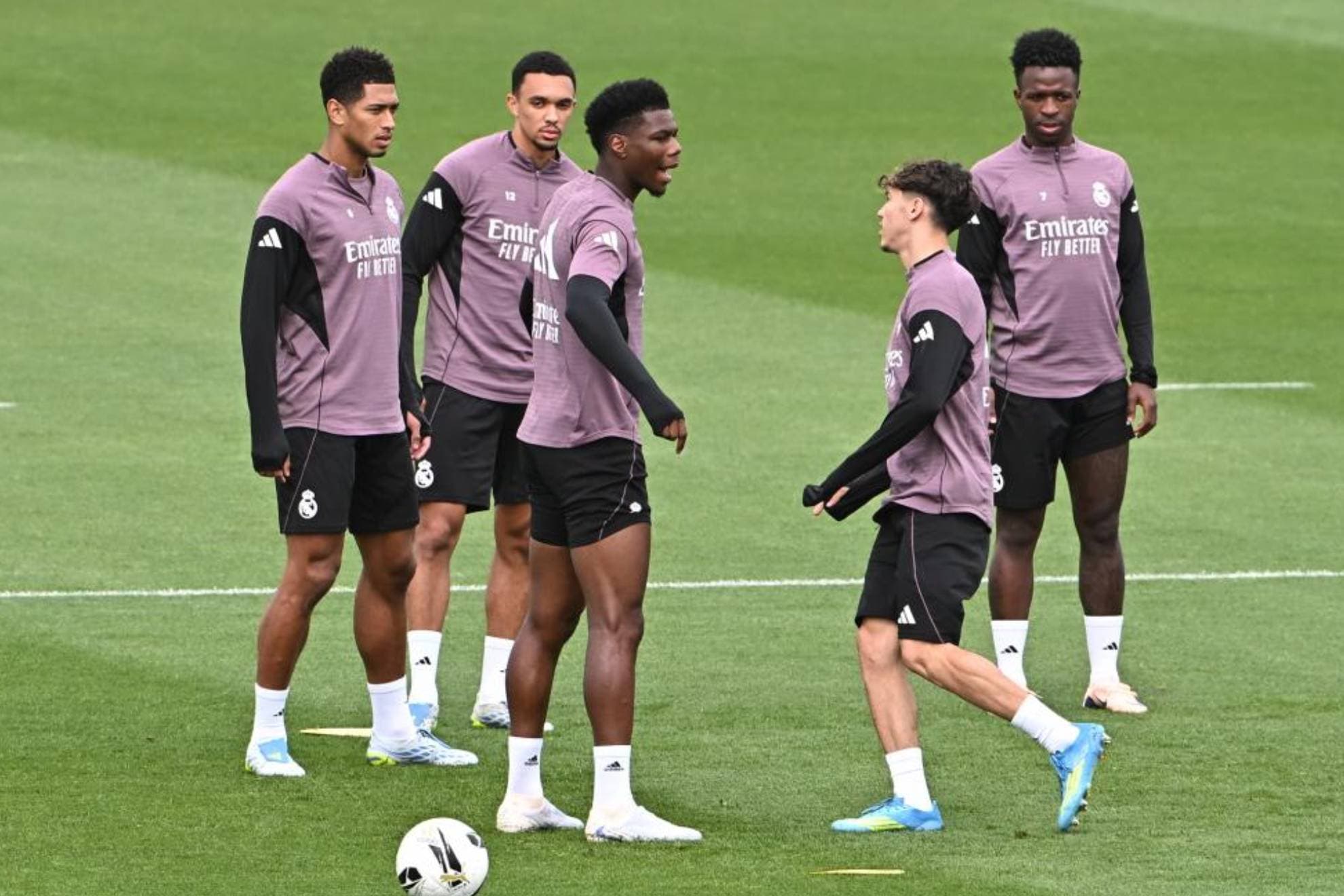 Tchouaméni, en el entrenamiento de esta mañana en Valdebebas.