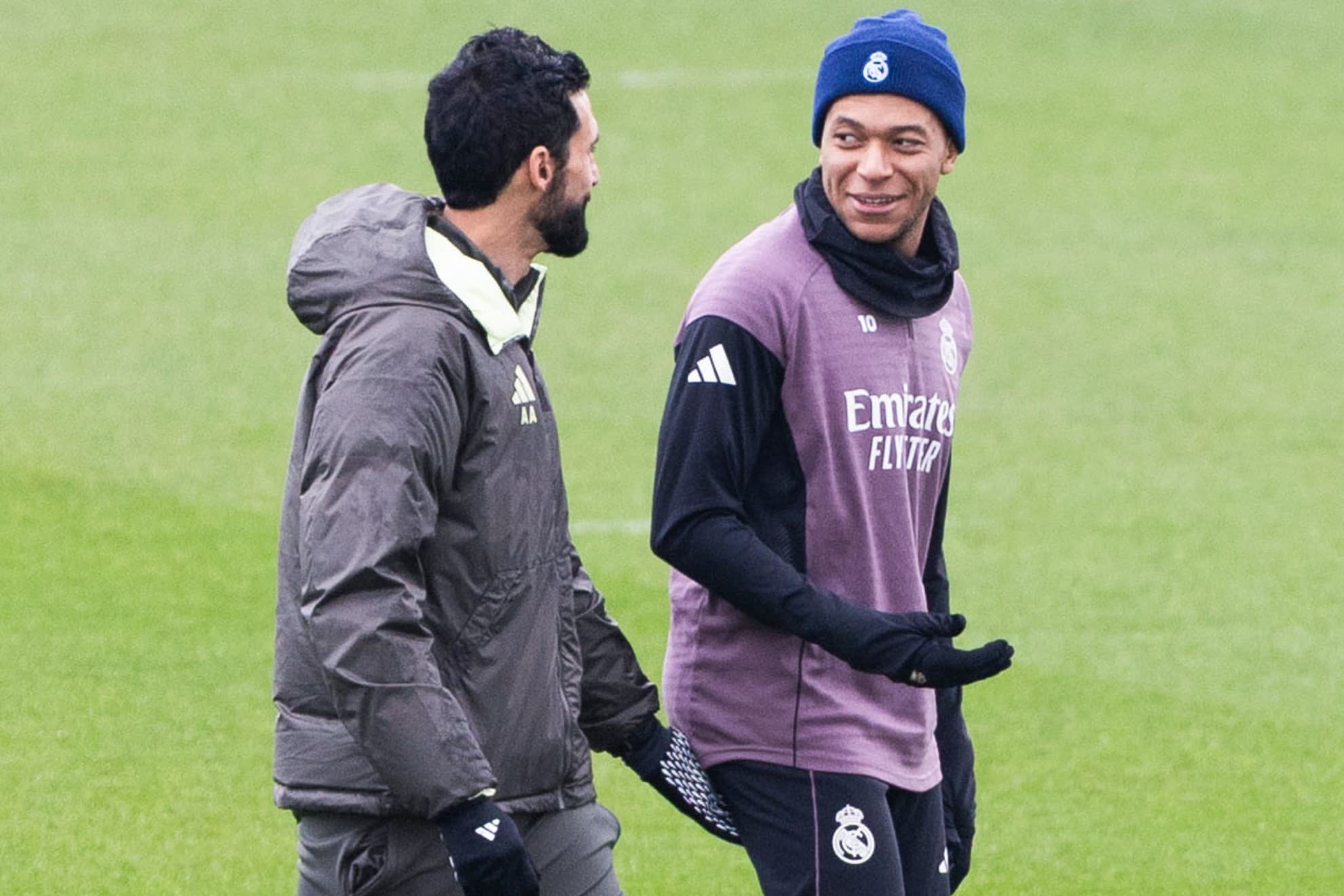 Arbeloa y Mbappé, en un entrenamiento.