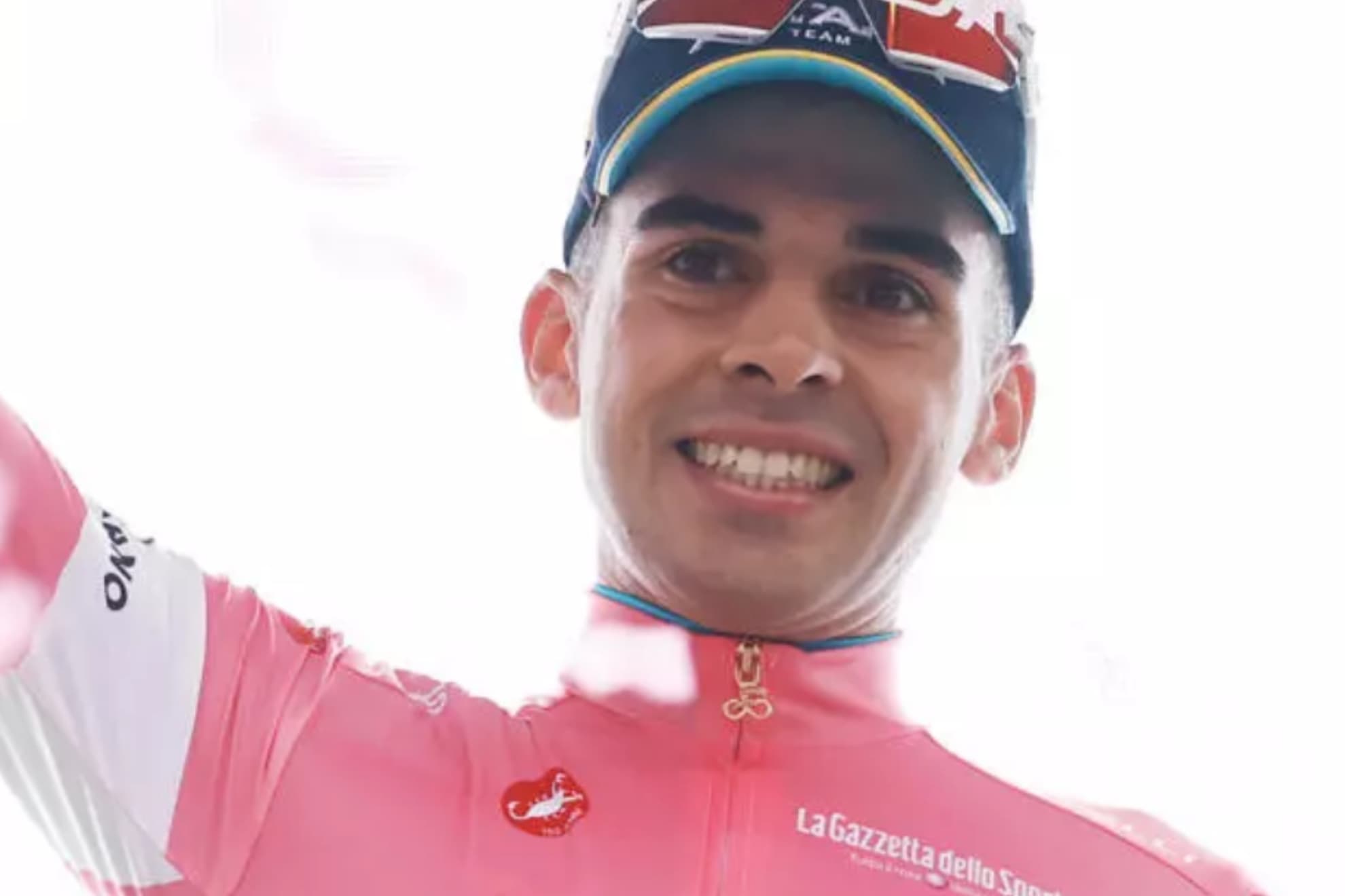 Silva, de rosa.