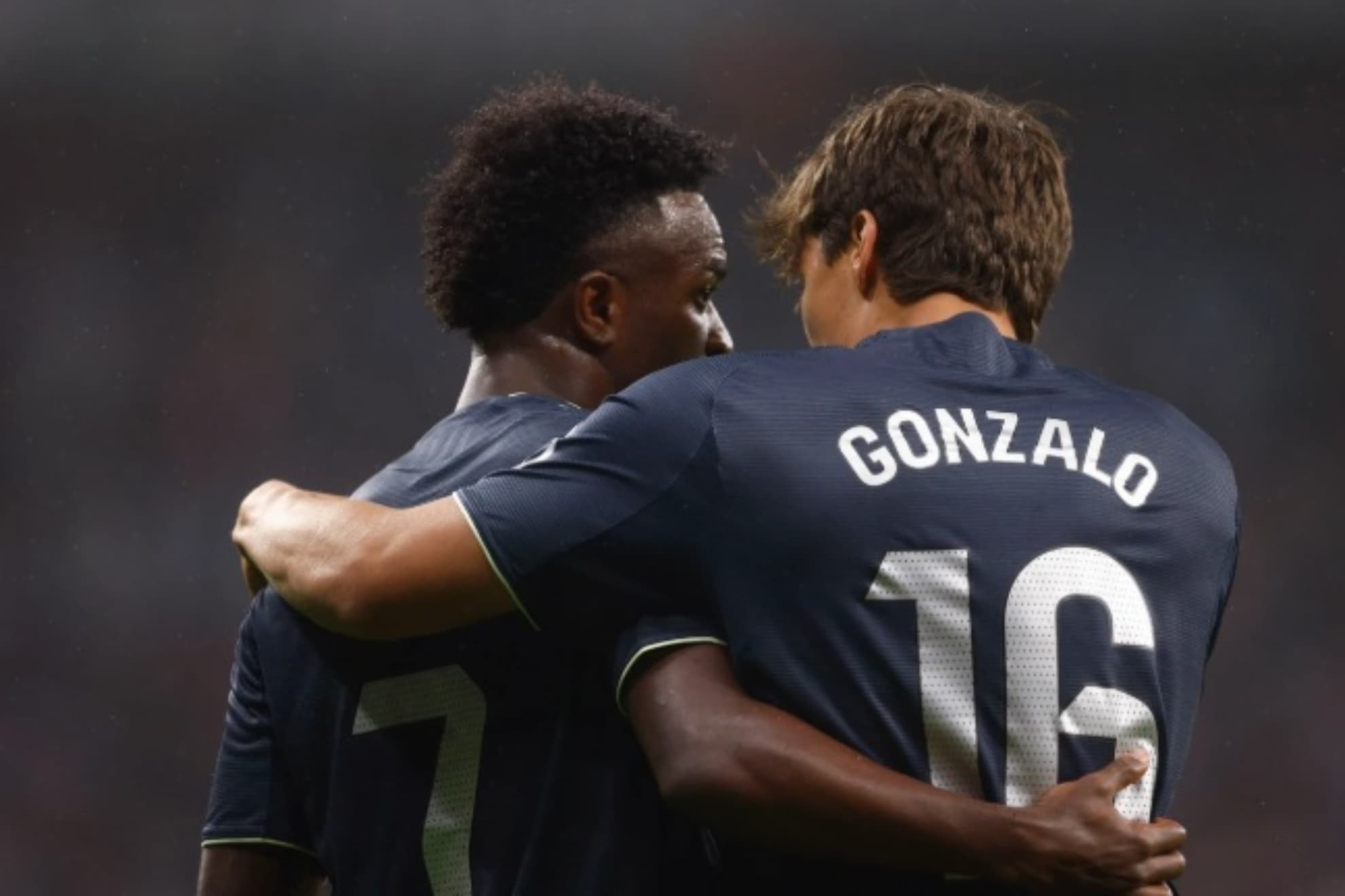Vini y Gonzalo, ante el Espanyol.