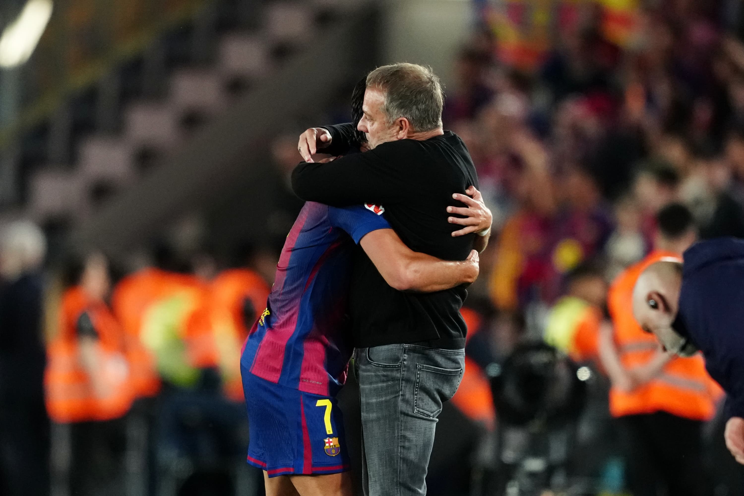 Ferran Torres y Hansi Flick.