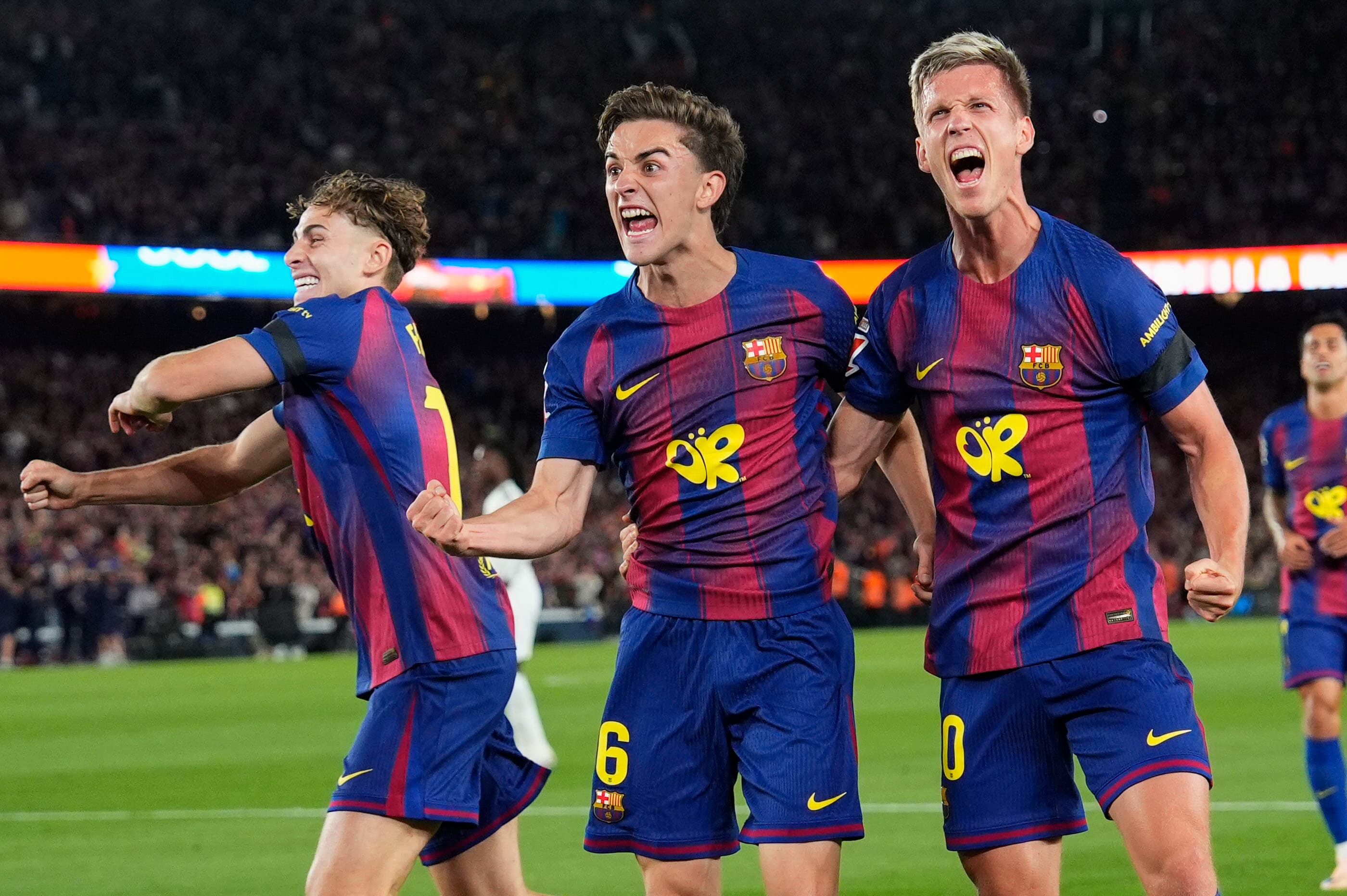 Fermín, Gavi y Dani Olmo.