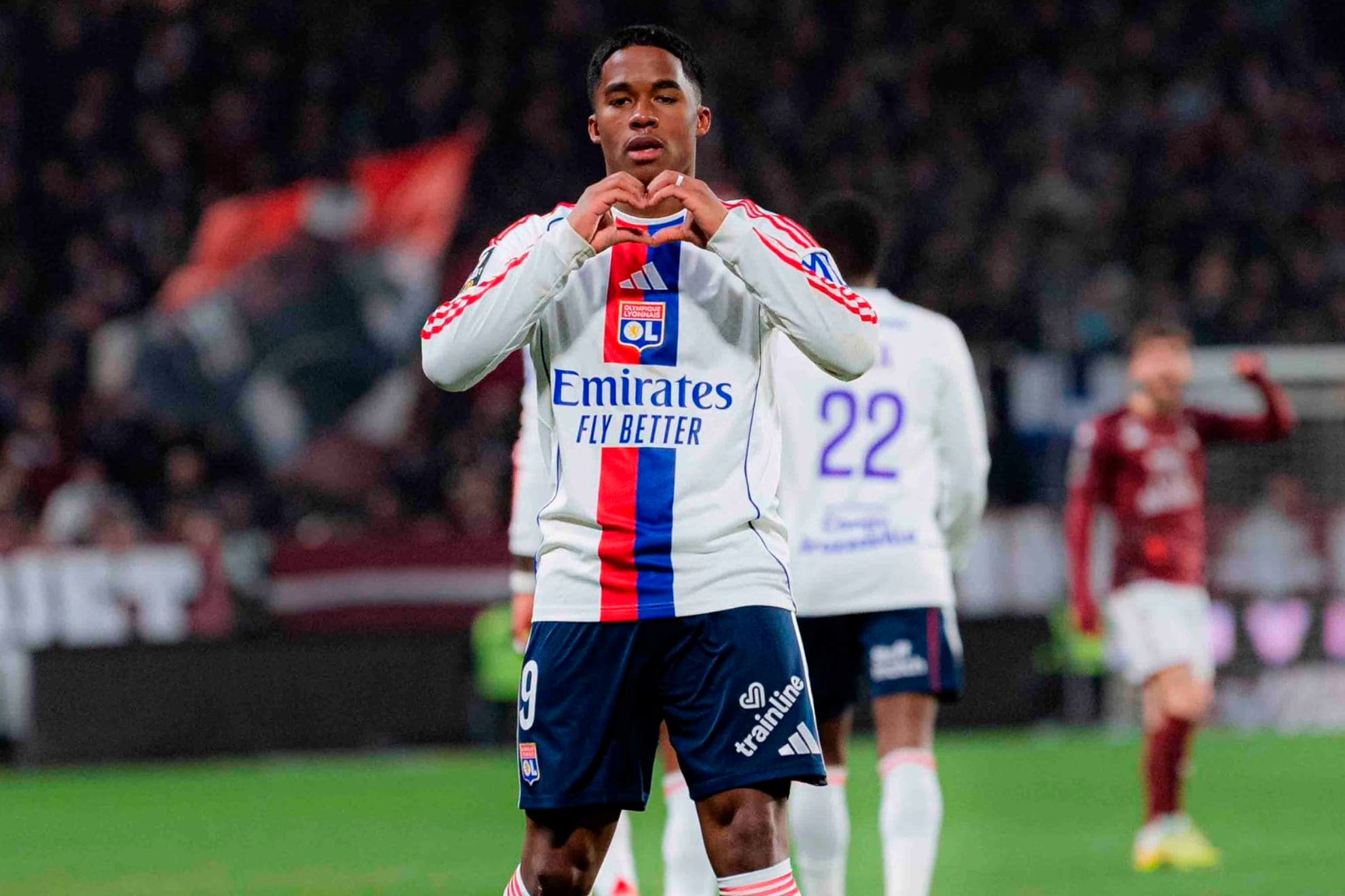 Endrick celebra su gol.