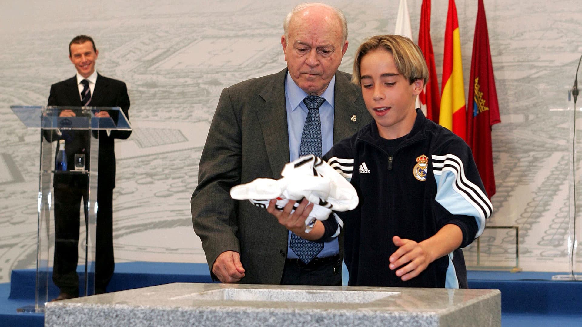 Carvajal con Di Stéfano el día que se puso la primera piedra en Valdebebas.