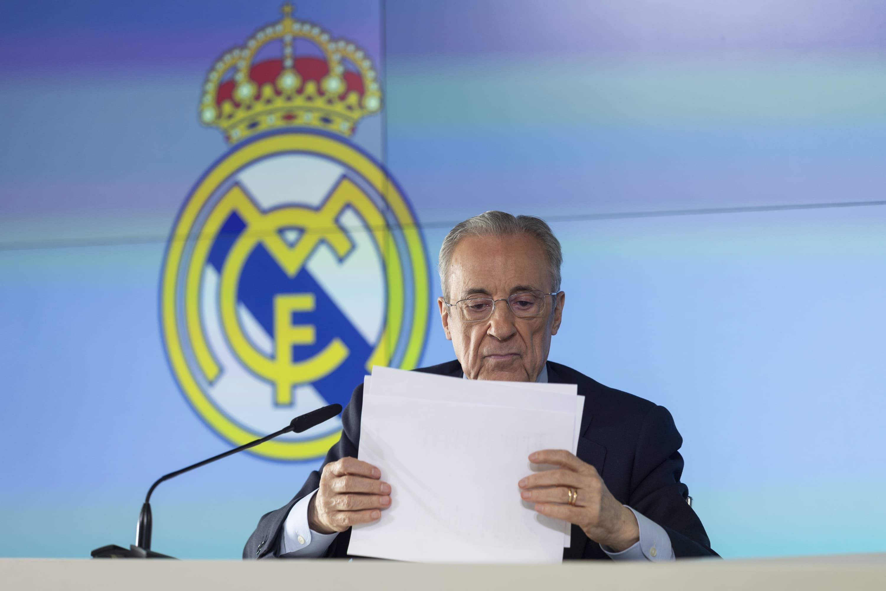 Florentino Pérez, durante la rueda de prensa en la que anunció la convocatoria de elecciones.