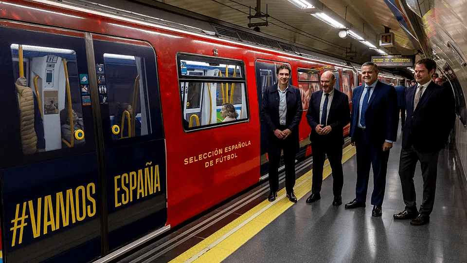 Louzán, en la presentación del 'vagón mundialista'