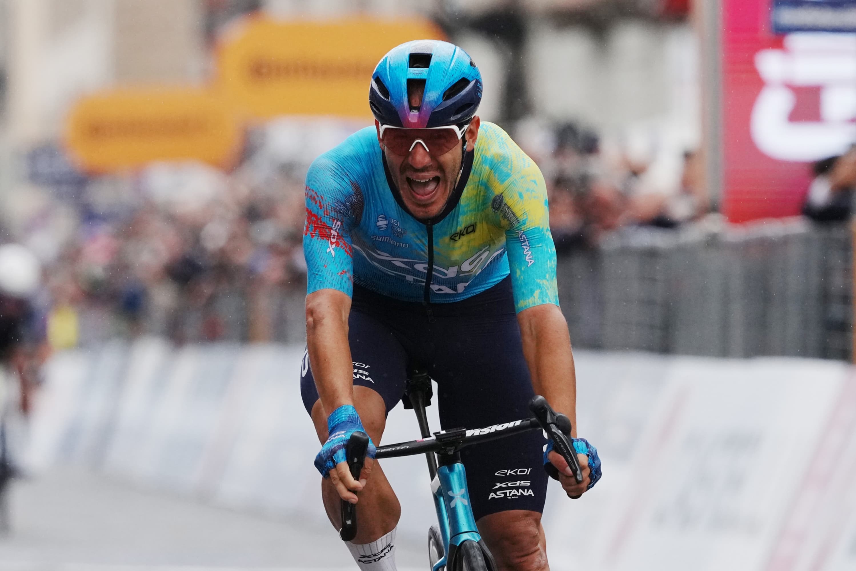 Ballerini celebra en la meta de Nápoles