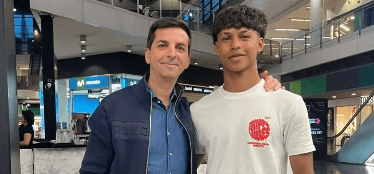 Francis Hernández, con Welson Jiménez, hispano-hondureño del Girona al que ha convencido para jugar con Honduras.