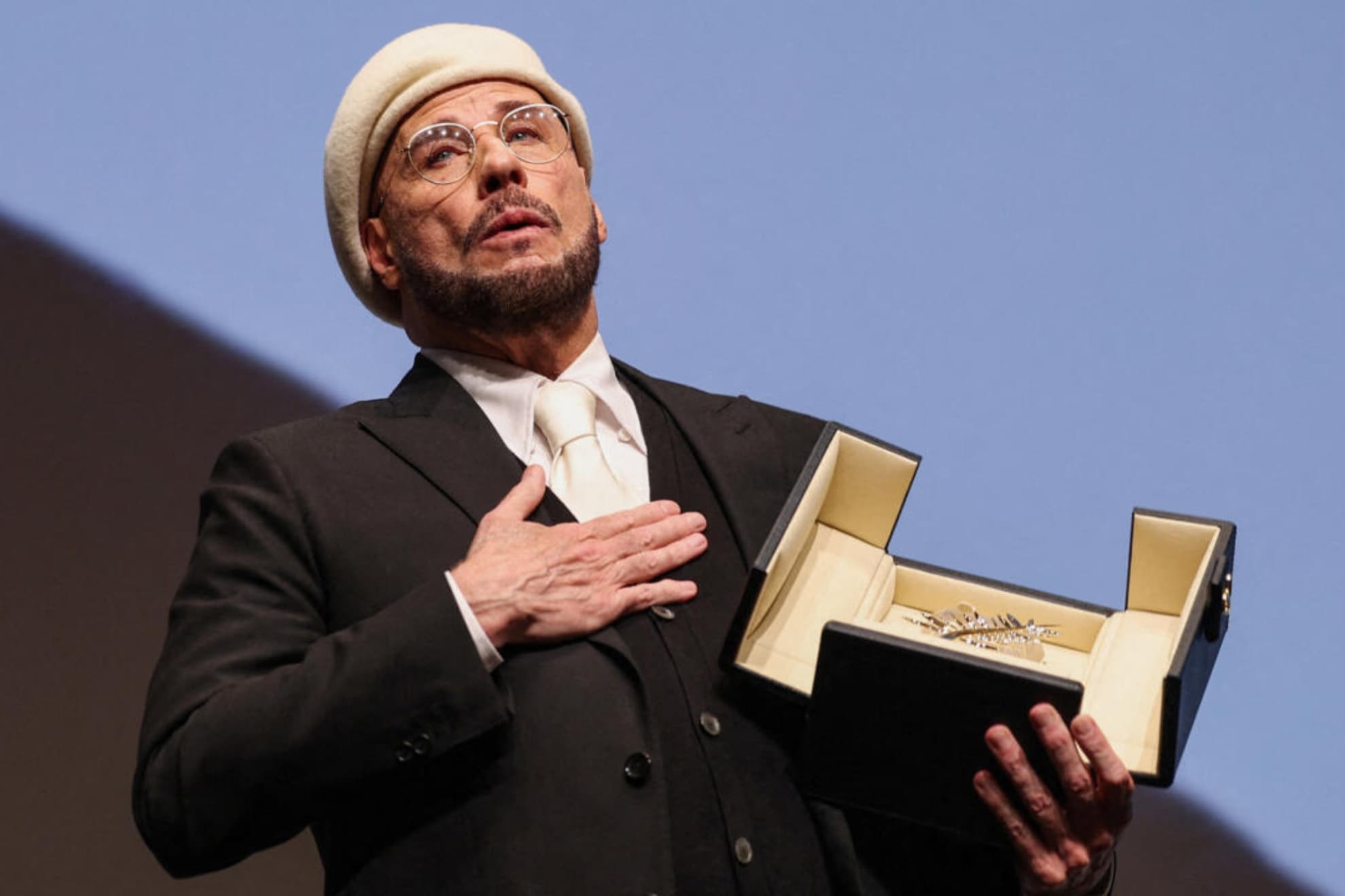 John Travolta recibe la Palma del Festival de Cine de Cannes.