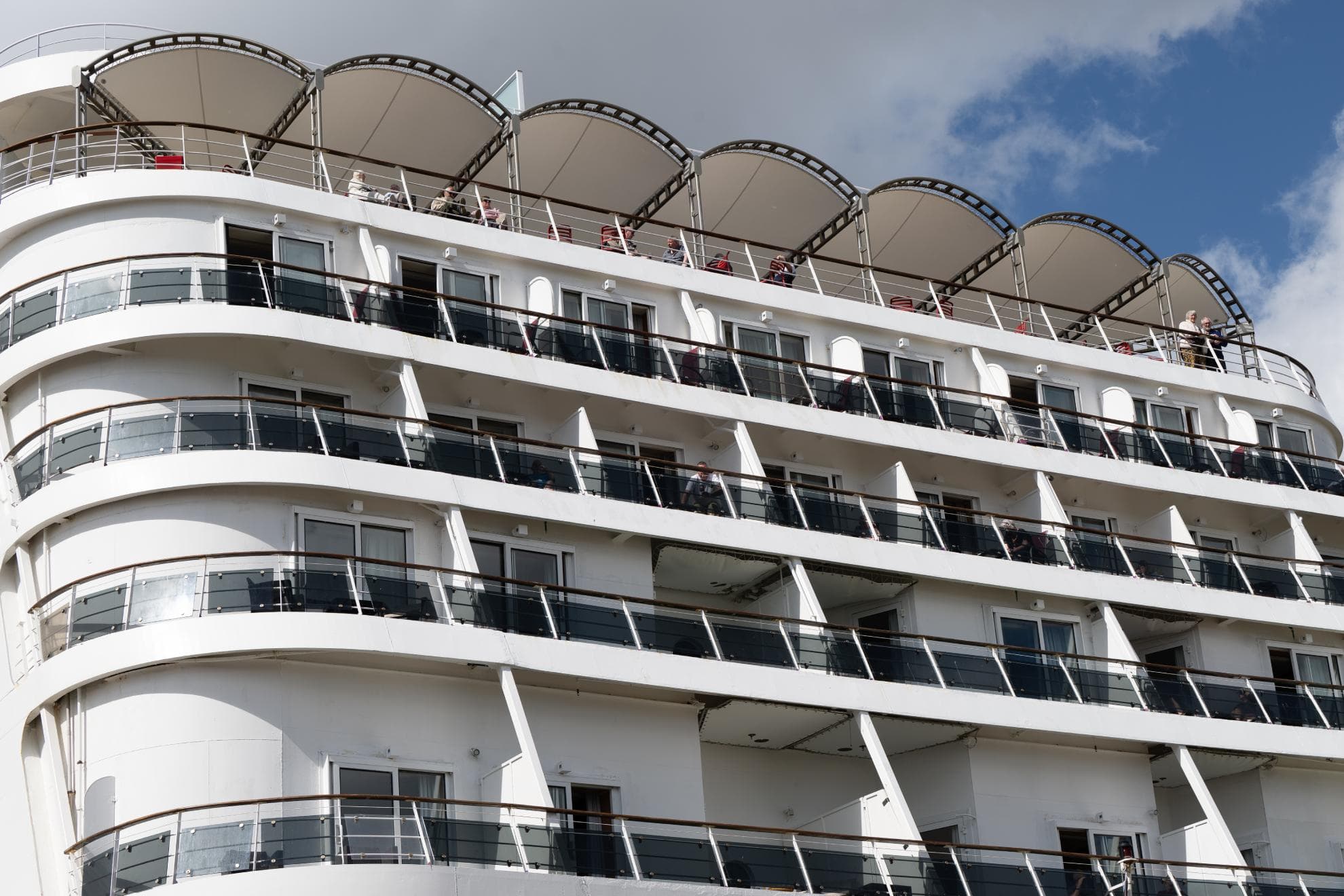 Imagen del crucero Ambition.