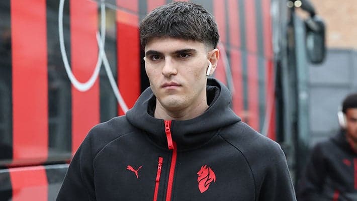 HELLAS VERONA v AC MILAN: THE OFFICIAL LINE-UPS