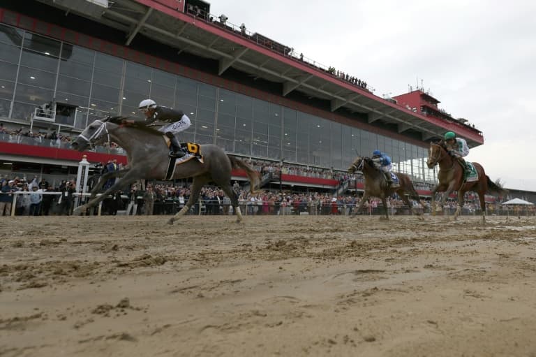 Churchill Downs buys Preakness for $85 million