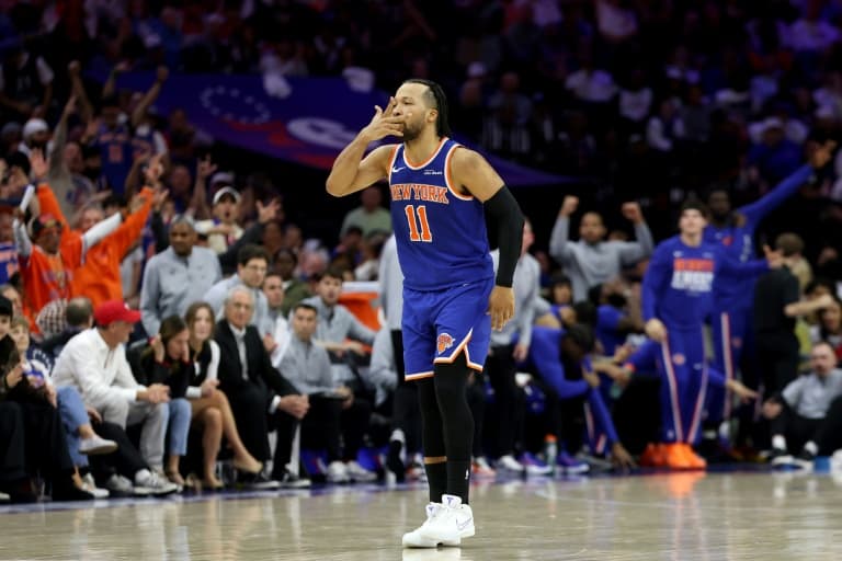 Red-hot Knicks open 3-0 playoff lead against Sixers