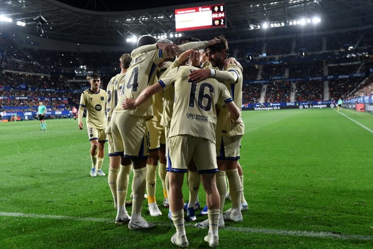 History-chasing Barca eye title party in Liga Clasico