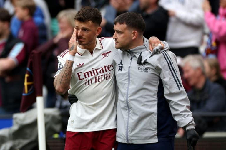Arsenal's White out for rest of the season with knee injury