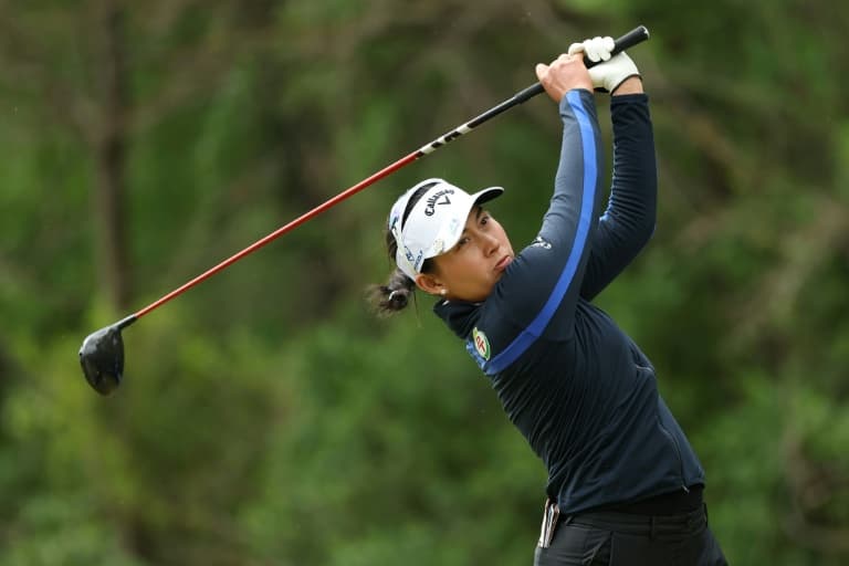 Defending champ Jeeno grabs three-shot lead at windy Mizuho Americas Open