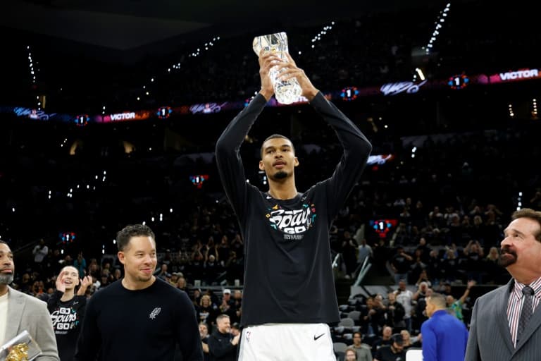 Wembanyama will travel with Spurs but uncertain for next game