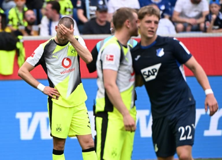 Bayern close in on Bundesliga title as Dortmund lose