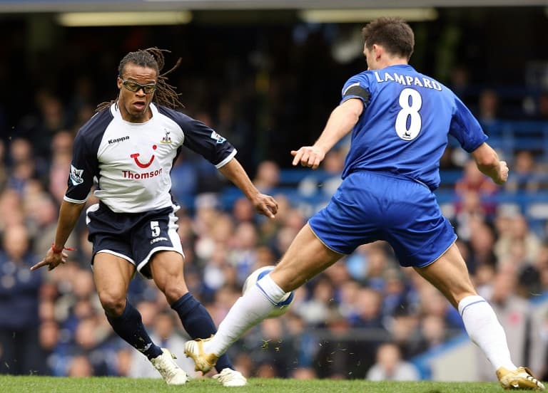 Ex-Spurs star Davids condemns 'lack of quality, lack of management'