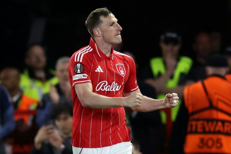 Wood punishes Digne blunder as Forest earn Europa semi-final lead against Villa