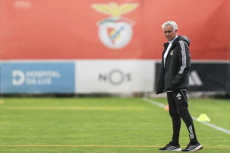 Arbeloa 'happy' if Mourinho back at Real Madrid next season