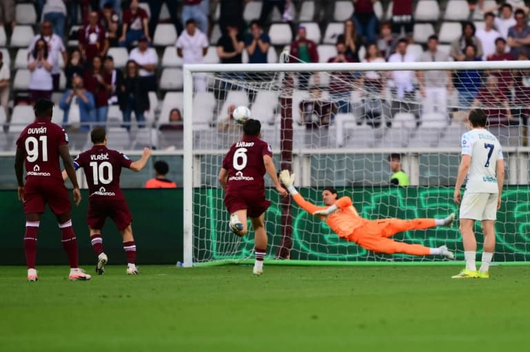 Inter's Serie A title charge hits bump in road, Milan and Juve in stalemate