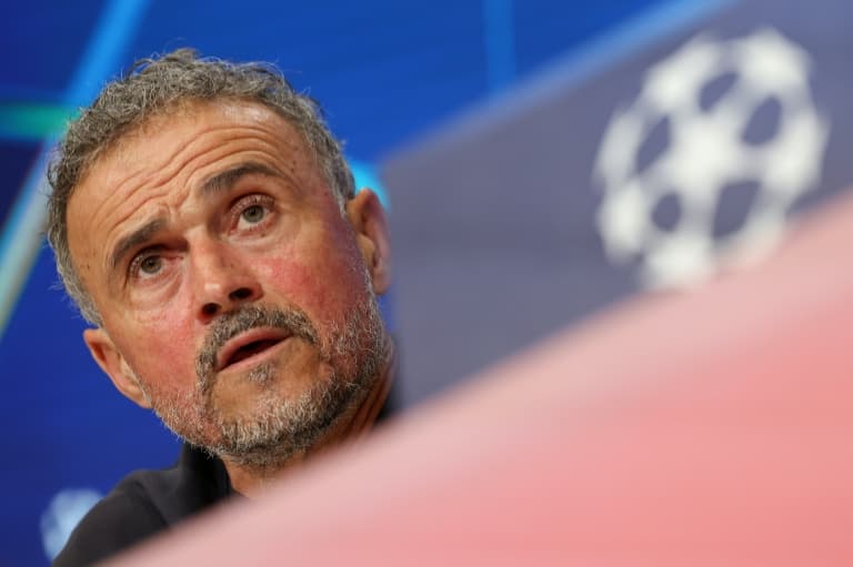 PSG 'not here to defend' against Bayern, says Luis Enrique