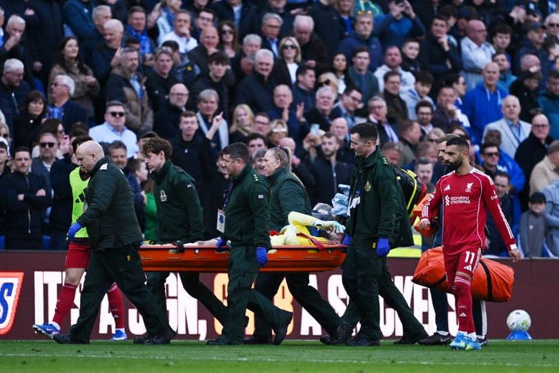 Giorgi Mamardashvili injury update as Arne Slot comments on hospitalized Liverpool goalkeeper