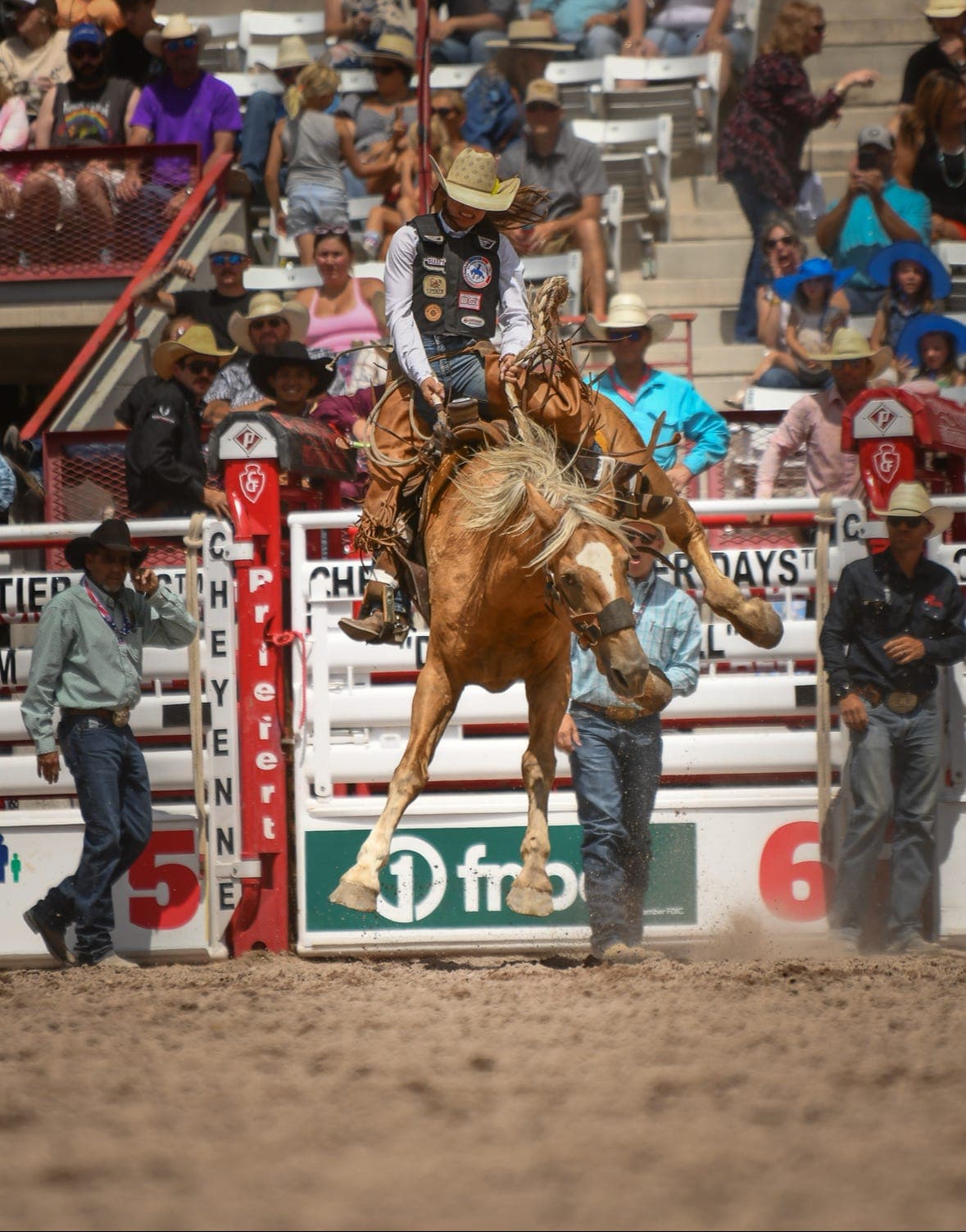 West Texas Ranch Rodeo hosts first women's bronc riding class
