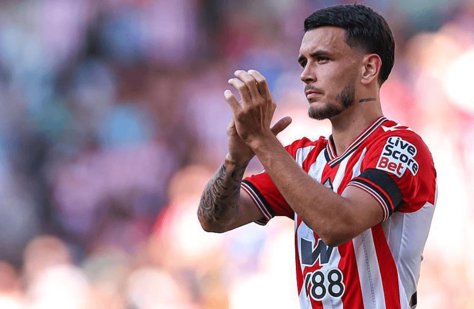 Report: Liverpool ready to push for £35m Premier League midfielder