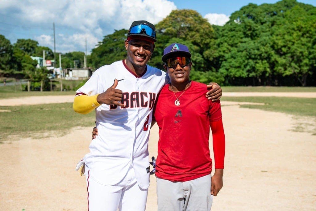 Diamondbacks add another Perdomo to their minor league system