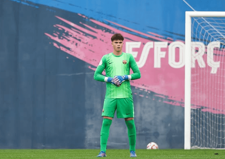 Barcelona reach renewal agreement with 19-year-old La Masia talent – report