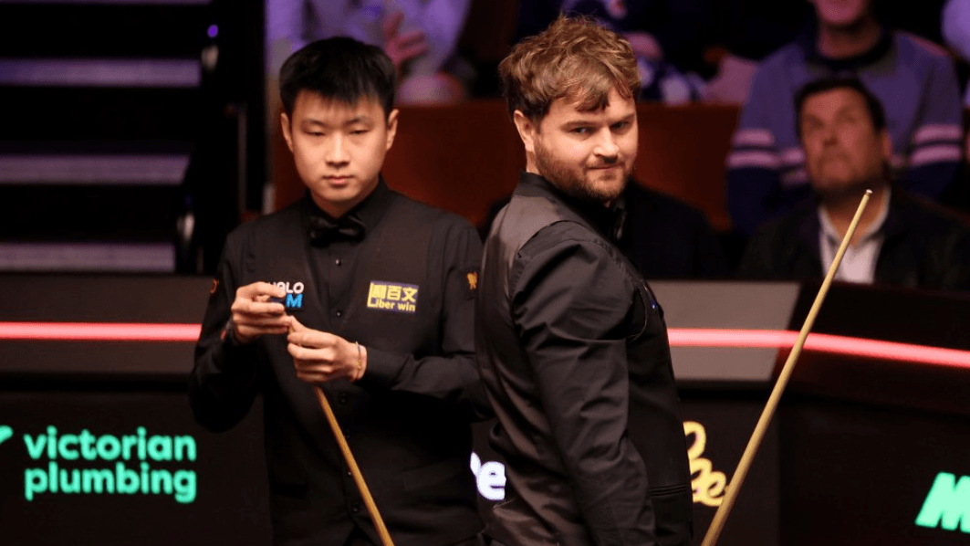 Champion Zhao leads Highfield after Virgo tribute